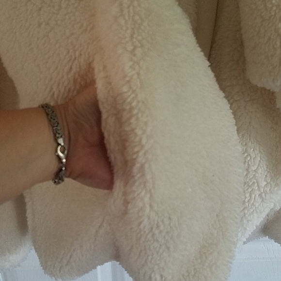 Juicy Couture Fuzzy Jacket - Picture 4 of 6